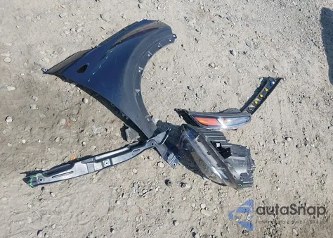 2021 Hyundai Venue Denim z USA, uszkodzony, nr VIN KMHRC8A39MU111498